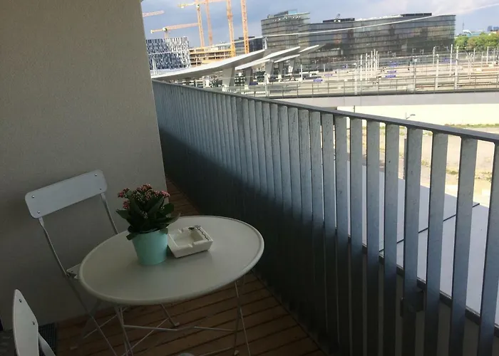 Hauptbahnhof 1 *
